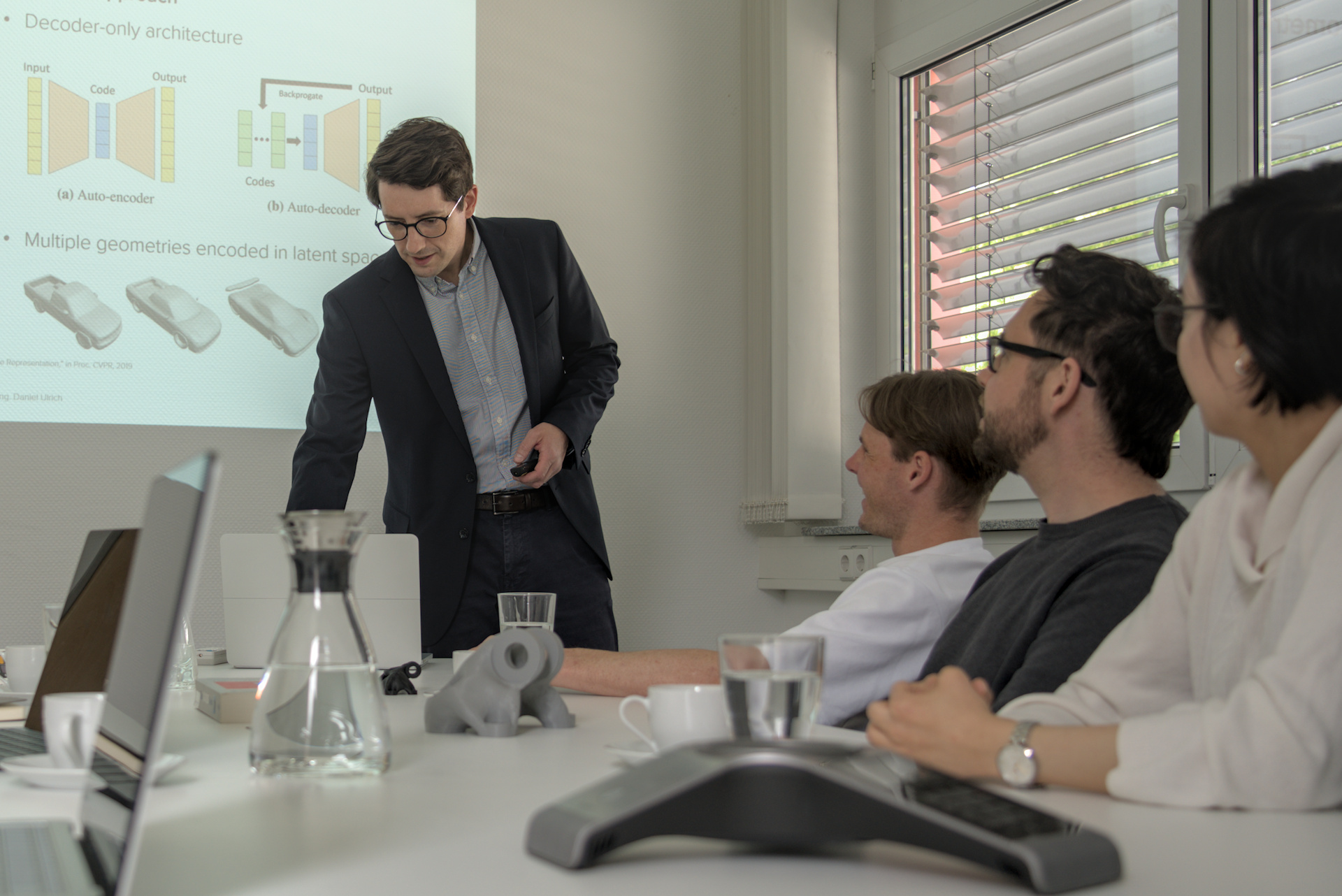 class="img-responsive